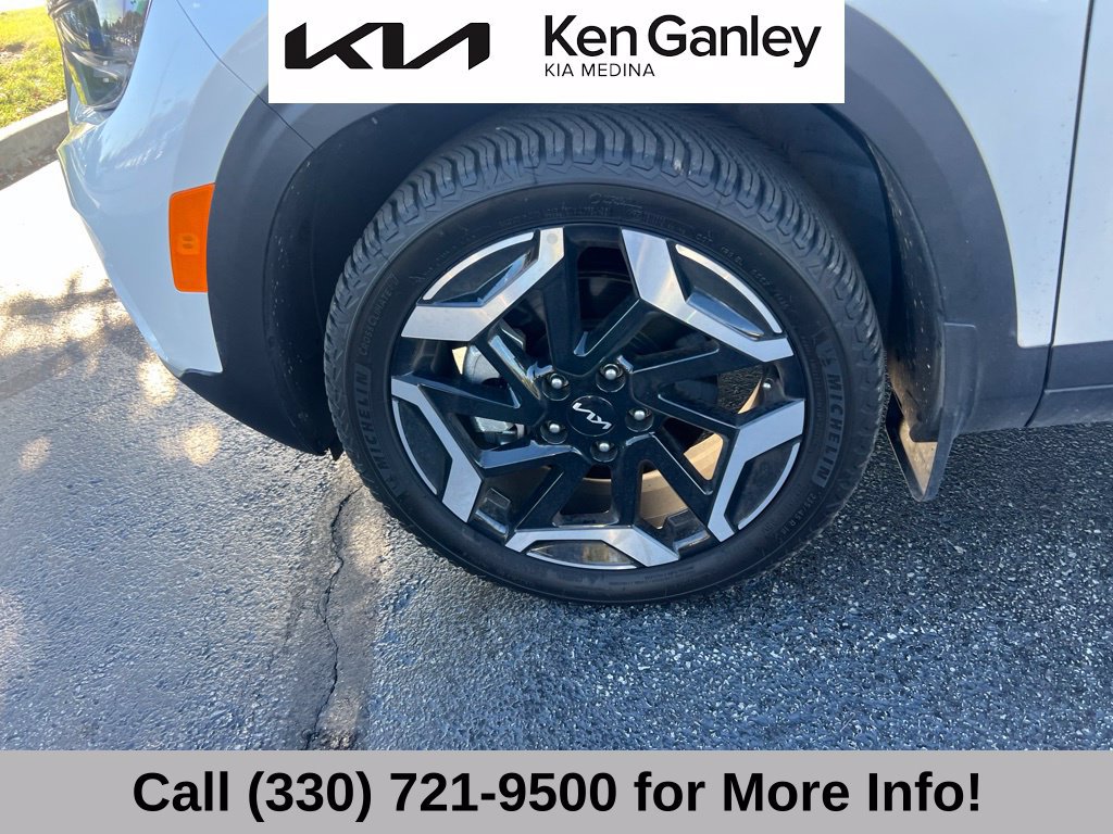 Certified 2026 Kia Seltos SX w/ SX Sunroof Package AWD/4WD image 17