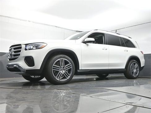 New 2026 Mercedes-Benz GLS 450 4MATIC image 37