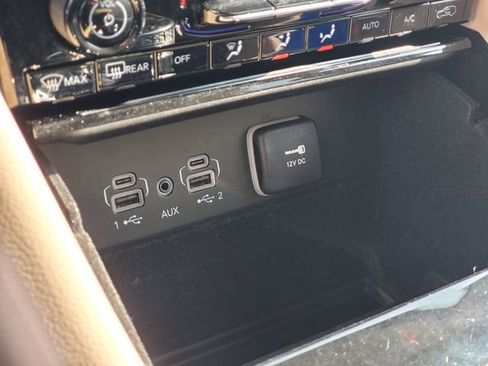 Used 2021 Jeep Grand Cherokee L Limited image 18