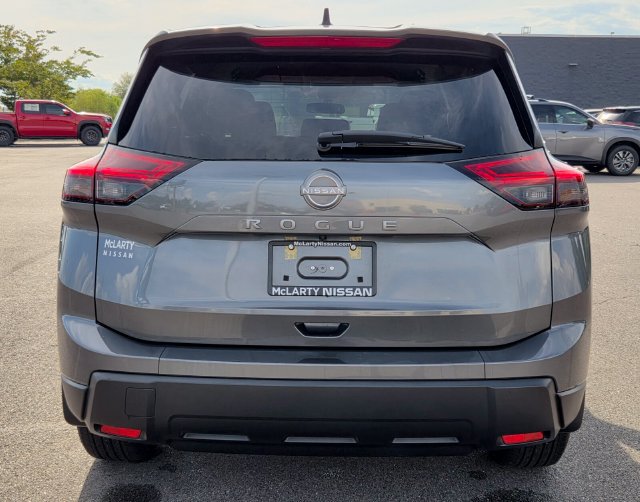 Used 2026 Nissan Rogue S FWD image 7