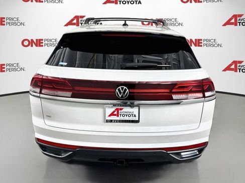 Used 2026 Volkswagen Atlas Cross Sport SE FWD image 6