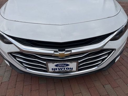 Used 2022 Chevrolet Malibu LT image 22