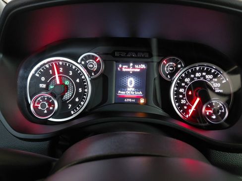 Used 2025 RAM 1500 Big Horn image 18