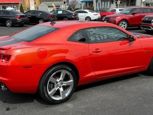 Used 2010 Chevrolet Camaro SS w/ Interior Accent Trim Package RWD image 4