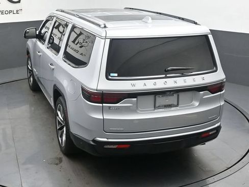 Used 2022 Jeep Wagoneer Series III w/ Premium Group I AWD/4WD image 59