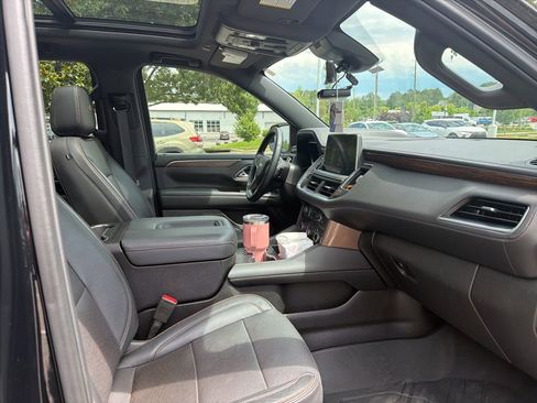 Used 2023 Chevrolet Suburban High Country AWD/4WD image 34