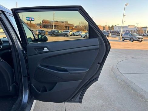 Used 2021 Hyundai Tucson SEL image 23