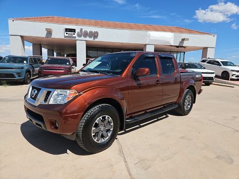 Used 2016 Nissan Frontier PRO-4X AWD/4WD image 1
