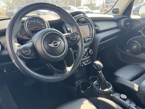 Used 2017 MINI Cooper S image 10