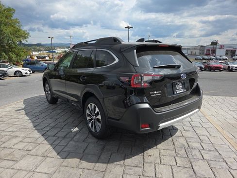 New 2025 Subaru Outback Limited image 5