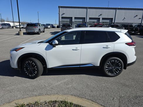 New 2026 Nissan Rogue Platinum w/ Platinum Premium Package image 23