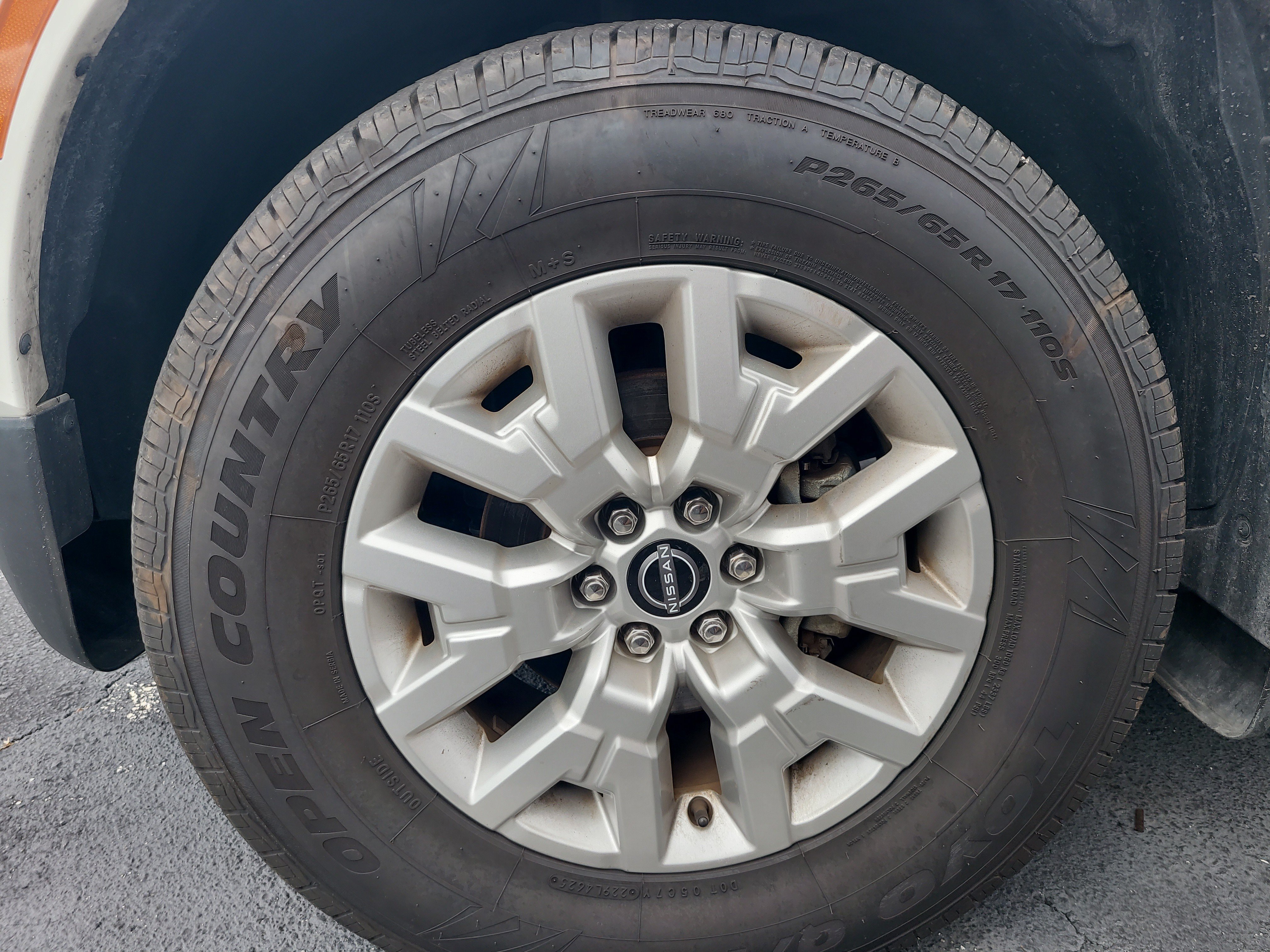 Used 2024 Nissan Frontier SV w/ SV Convenience Package RWD image 9