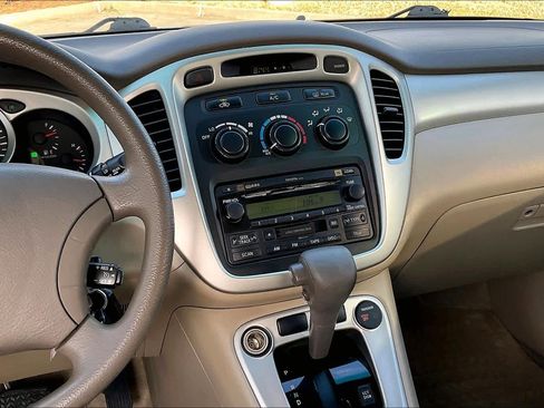 Used 2006 Toyota Highlander 2WD V6 image 7