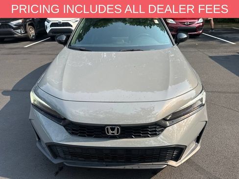 Used 2025 Honda Civic Sport image 11