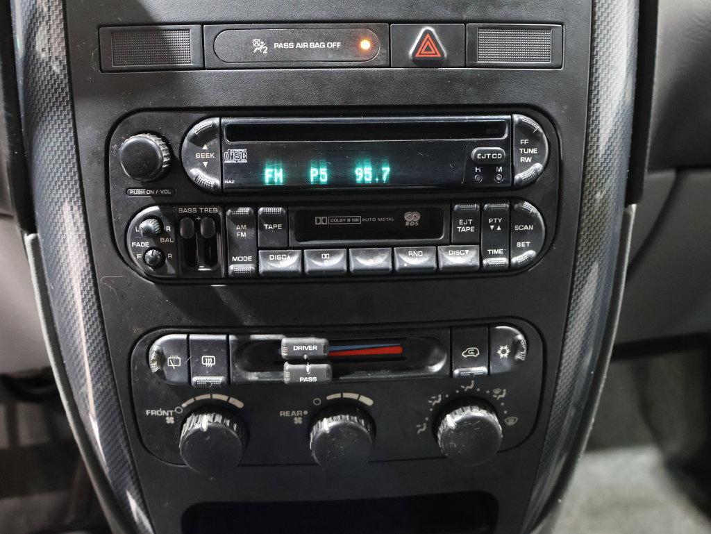 Used 2005 Dodge Grand Caravan SXT FWD image 6