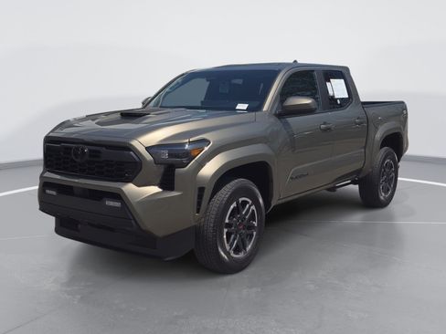 Used 2026 Toyota Tacoma TRD Sport RWD image 7
