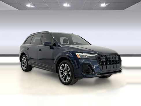 Used 2025 Audi Q7 2.0T Premium w/ Convenience Plus Package AWD/4WD image 7