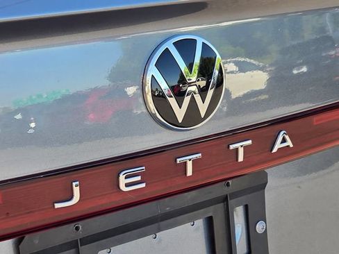 Used 2025 Volkswagen Jetta S FWD image 17