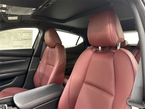 New 2026 MAZDA MAZDA3 Carbon image 19