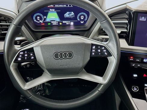 Used 2023 Audi Q4 e-tron Premium Plus RWD image 19