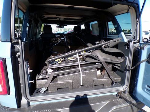 New 2025 Ford Bronco Badlands image 7