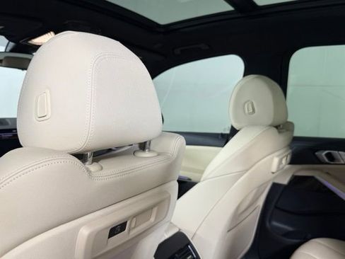 Used 2019 BMW X5 xDrive40i AWD/4WD image 28