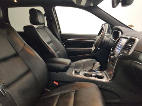 Used 2018 Jeep Grand Cherokee Limited AWD/4WD image 21