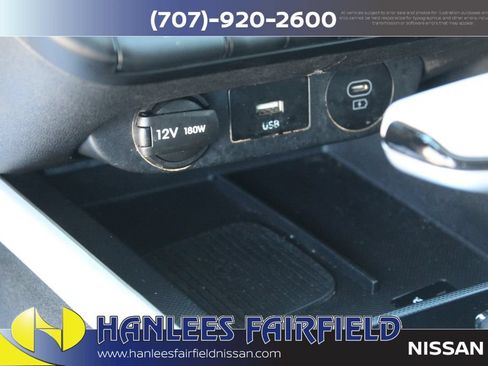 Used 2024 Hyundai Elantra Limited FWD image 23