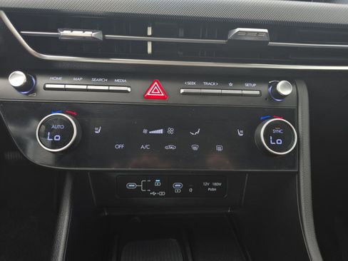 Certified 2025 Hyundai Sonata SEL image 21