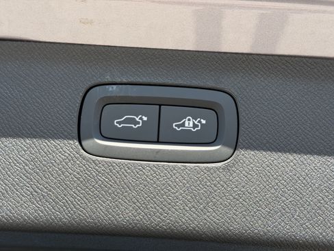 New 2026 Volvo XC90 T8 Plus image 11