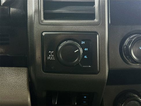 Used 2021 Ford F250 XL w/ Power Equipment Group image 19