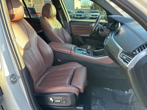 Used 2022 BMW X5 xDrive40i w/ M Sport Package image 10