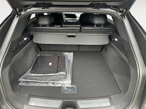 New 2026 Cadillac Lyriq V image 11