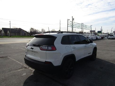 Used 2019 Jeep Cherokee Latitude Plus image 7