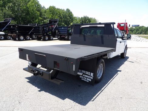 Used 2019 Ford F350 XL w/ Power Equipment Group RWD image 7