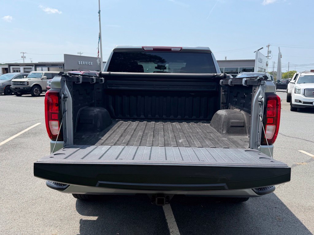 Used 2025 GMC Sierra 1500 Elevation RWD image 5