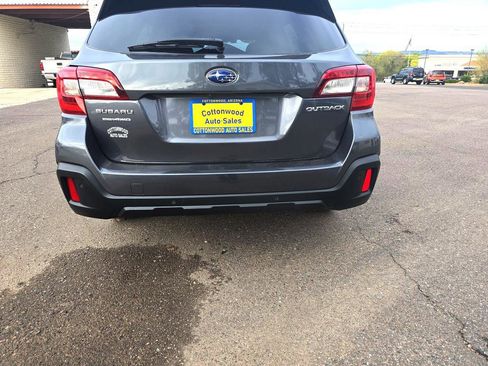 Used 2018 Subaru Outback 2.5i Limited image 32