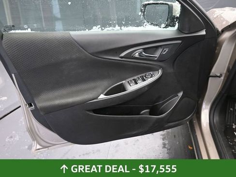 Used 2024 Chevrolet Malibu LT image 20