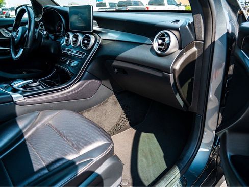 Used 2018 Mercedes-Benz GLC 300 4MATIC Coupe image 33