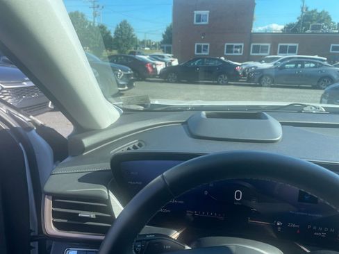 Used 2024 Buick Envision Sport Touring image 34