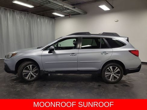 Used 2018 Subaru Outback 2.5i Limited image 6
