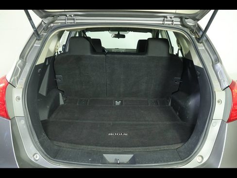 Used 2013 Nissan Rogue S AWD/4WD image 6