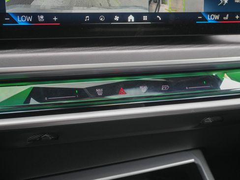 Certified 2023 BMW 740i RWD image 26