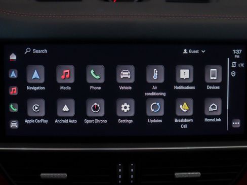 Certified 2023 Porsche Cayenne Platinum Edition image 20