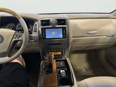 Used 2004 Cadillac XLR RWD image 24