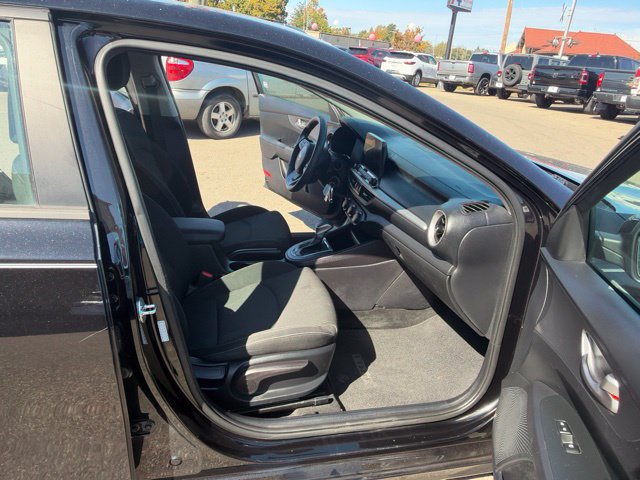 Used 2021 Kia Forte Sedan FWD image 12