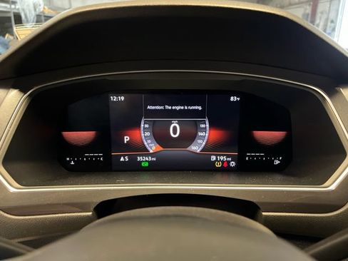 Certified 2023 Volkswagen Tiguan SE R-Line FWD image 22