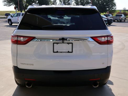 Used 2021 Chevrolet Traverse LT FWD image 7