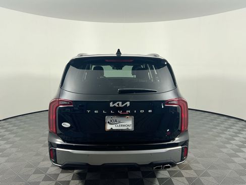 New 2025 Kia Telluride S image 4
