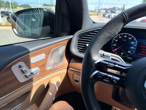 Used 2024 Mercedes-Benz GLS 450 4MATIC image 20